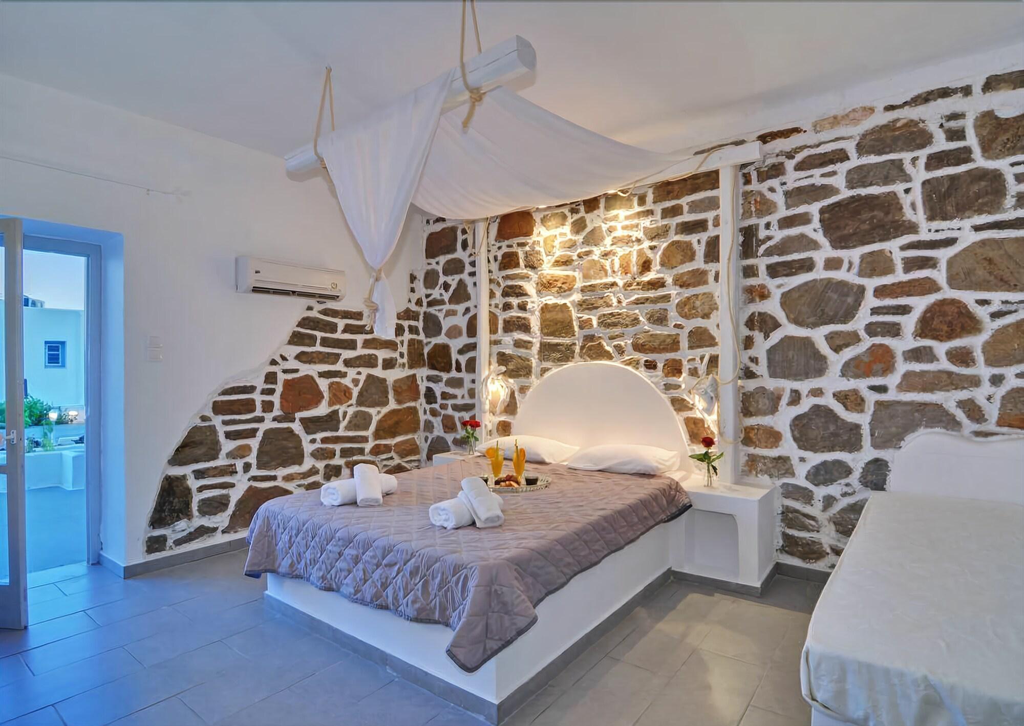 Hotel Adamas Exterior foto